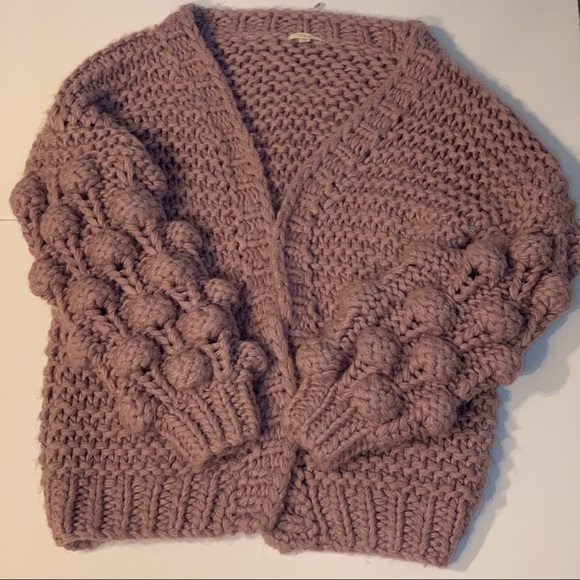 Trendy Dusty Mauve Bubble Sleeve Cardigan - Picture 2 of 5